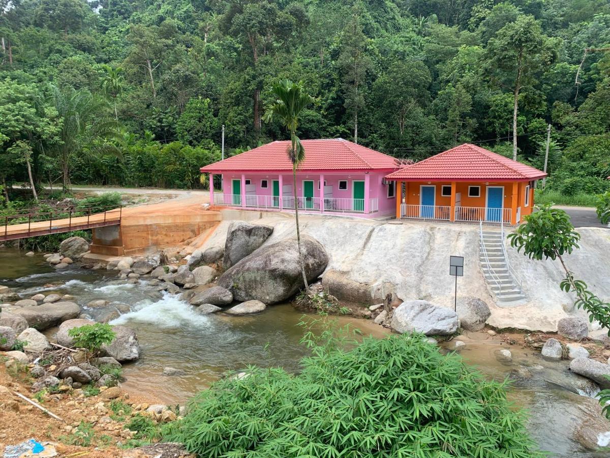 Chalet Latip D'Ayer Itam Hotel Kampong Ayer Hitam  Zewnętrze zdjęcie